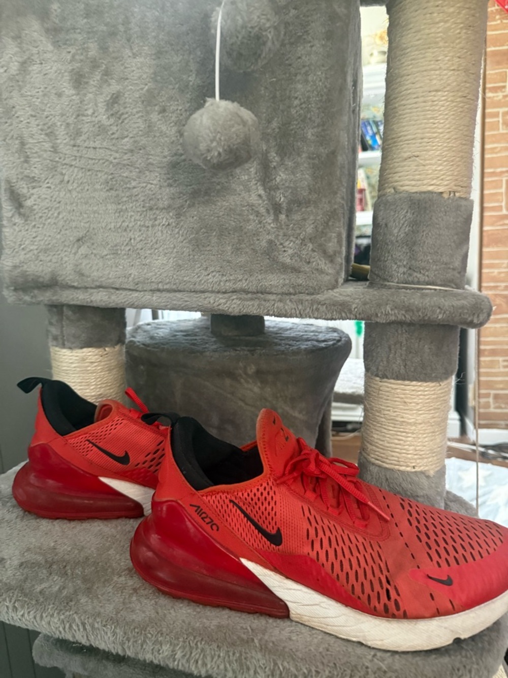 Nike Red and Black Men's Air Max 270 Running Shoes